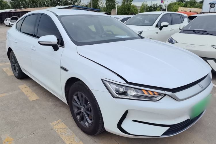 Used BYD Qin PLUS 2021 EV 400KM Leading Comfort Edition Front Right 45 Deg