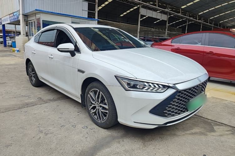 Used BYD Qin PLUS 2021 DM-i 120KM Flagship Model Front Right 45 Deg