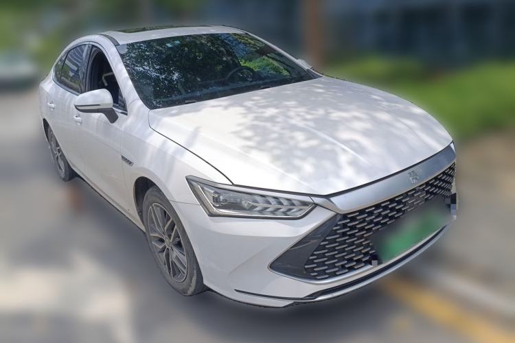 Used BYD Qin PLUS 2021 DM-i 55KM Flagship Model Front Right 45 Deg