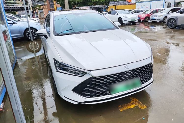Used BYD Qin PLUS 2021 DM-i 55KM Prestige Model Front Right 45 Deg