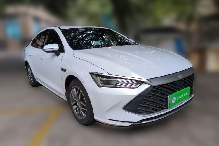 Used BYD Qin PLUS 2021 DM-i 55KM Flagship Model Front Right 45 Deg