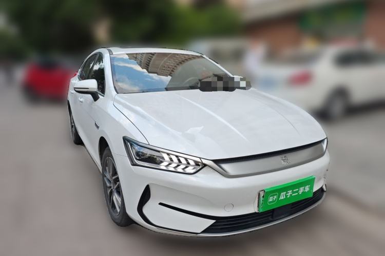 Used BYD Qin PLUS 2021 EV 400KM Luxury Model Front Right 45 Deg
