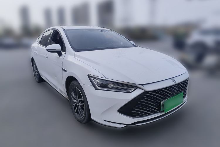 Used BYD Qin PLUS 2021 DM-i 120KM Prestige Model Front Right 45 Deg