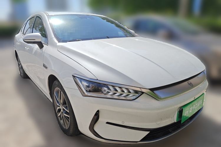 Used BYD Qin PLUS 2021 EV 500KM Premium Model Front Right 45 Deg