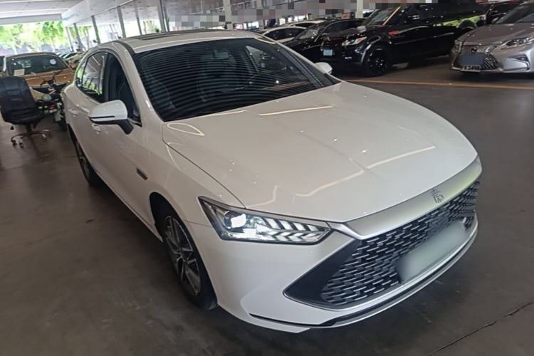 Used BYD Qin PLUS 2021 DM-i 55KM Flagship Model Front Right 45 Deg