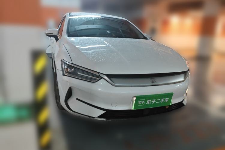 Used BYD Qin PLUS 2021 EV 400KM Leading Comfort Edition Front Right 45 Deg