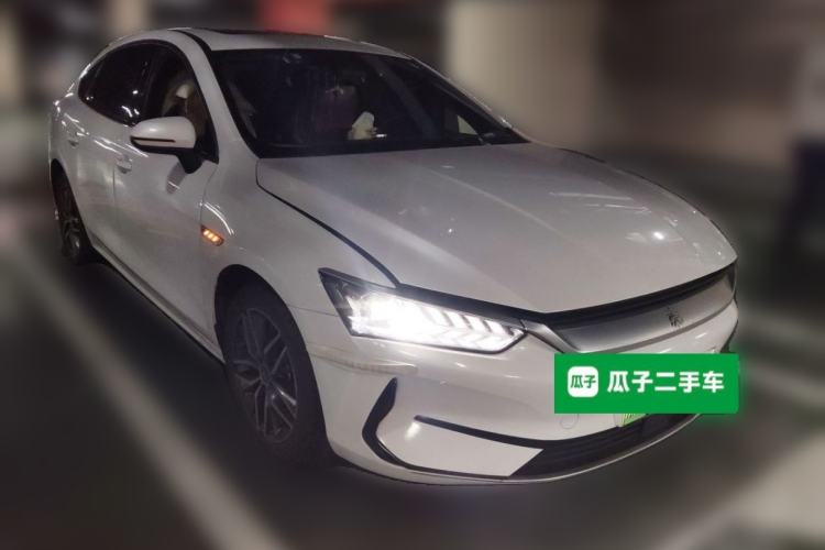 Used BYD Qin PLUS 2021 EV 500KM Luxury Model Front Right 45 Deg