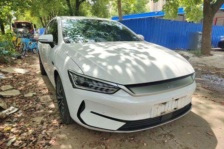 Used BYD Qin PLUS 2021 EV 600KM Flagship Model Front Right 45 Deg