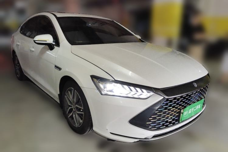 Used BYD Qin PLUS 2021 DM-i 55KM Flagship Model Front Right 45 Deg