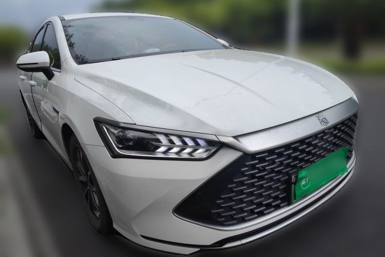 Used BYD Qin PLUS 2021 DM-i 55KM Prestige Model Front Right 45 Deg