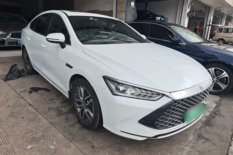 Used BYD Qin PLUS 2021 DM-i 55KM Flagship Model Front Right 45 Deg