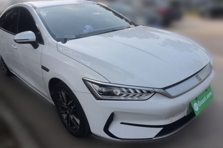 Used BYD Qin PLUS 2021 EV 500KM Luxury Model Front Right 45 Deg