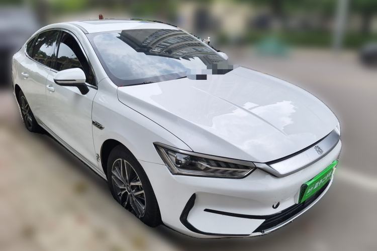 Used BYD Qin PLUS 2021 EV 400KM Luxury Model Front Right 45 Deg
