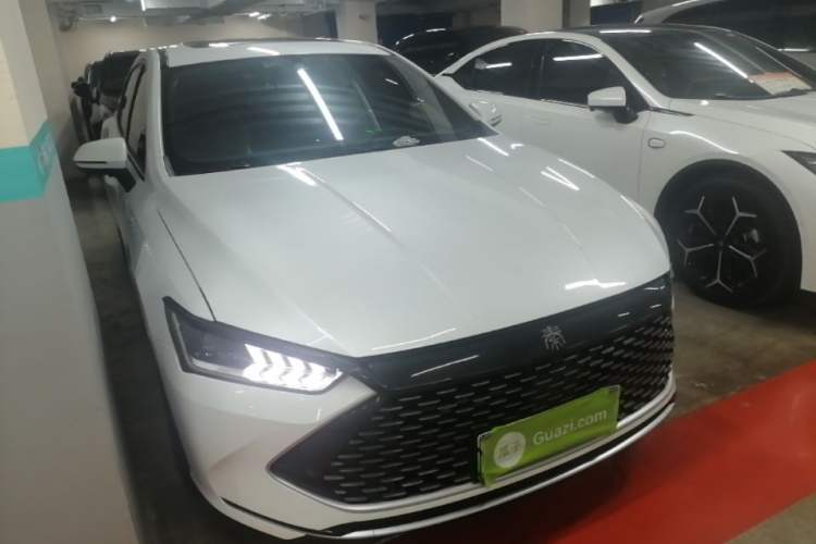 Used BYD Qin PLUS 2021 DM-i 55KM Flagship Model Front Right 45 Deg
