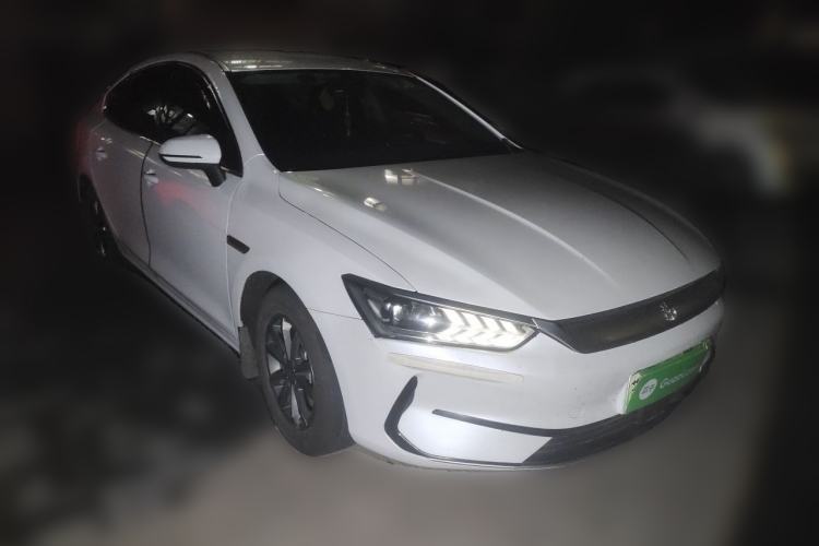 Used BYD Qin PLUS 2021 EV 400KM Leading Comfort Edition Front Right 45 Deg
