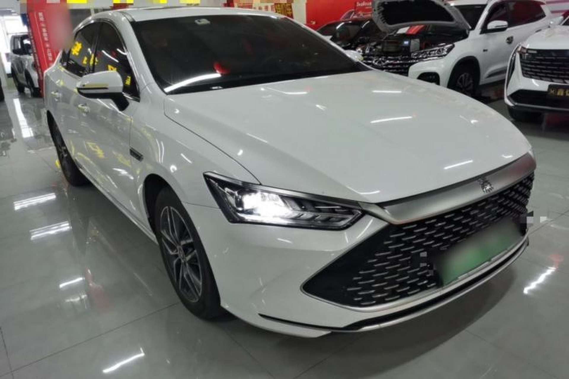Used BYD Qin PLUS 2021 DM-i 55KM Flagship Model Front Right 45 Deg