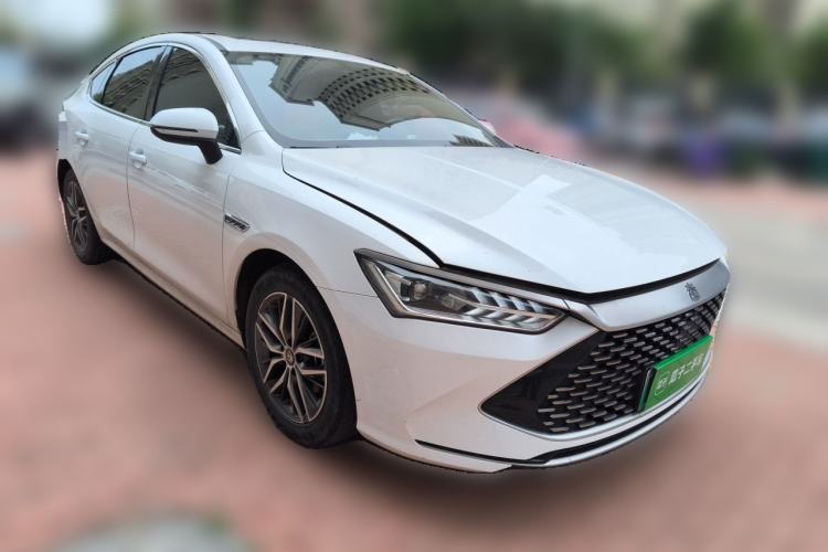 Used BYD Qin PLUS 2021 DM-i 55KM Flagship Model Front Right 45 Deg