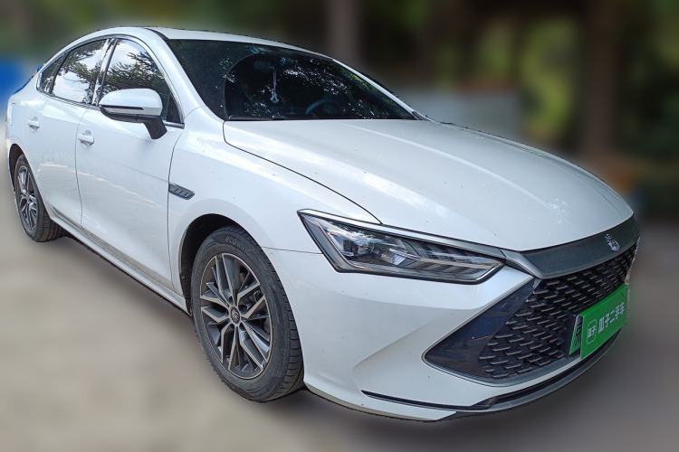 Used BYD Qin PLUS 2021 DM-i 55KM Flagship Model Front Right 45 Deg