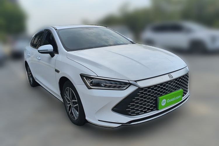 Used BYD Qin PLUS 2021 DM-i 55KM Flagship Model Front Right 45 Deg