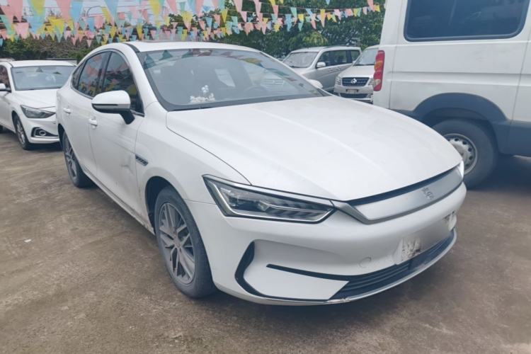 Used BYD Qin PLUS 2021 EV 400KM Luxury Model Front Right 45 Deg
