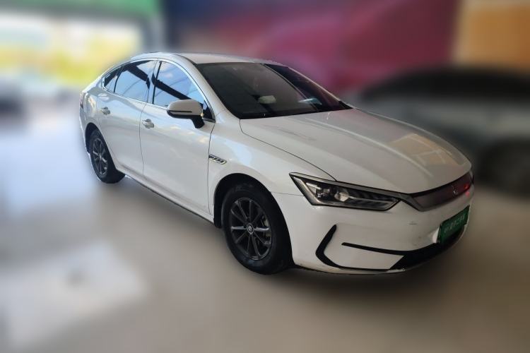 Used BYD Qin PLUS 2021 EV 420KM Commuter Edition Front Right 45 Deg