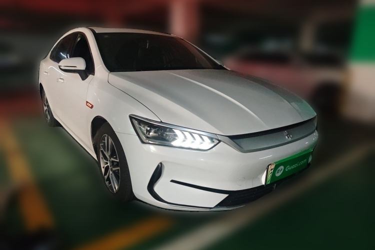 Used BYD Qin PLUS 2021 EV 500KM Luxury Model Front Right 45 Deg