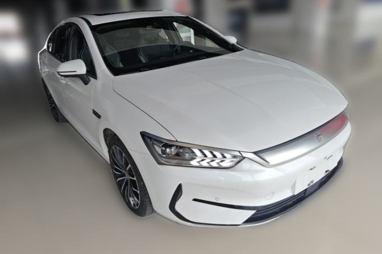 Used BYD Qin PLUS 2021 EV 600KM Flagship Model Front Right 45 Deg