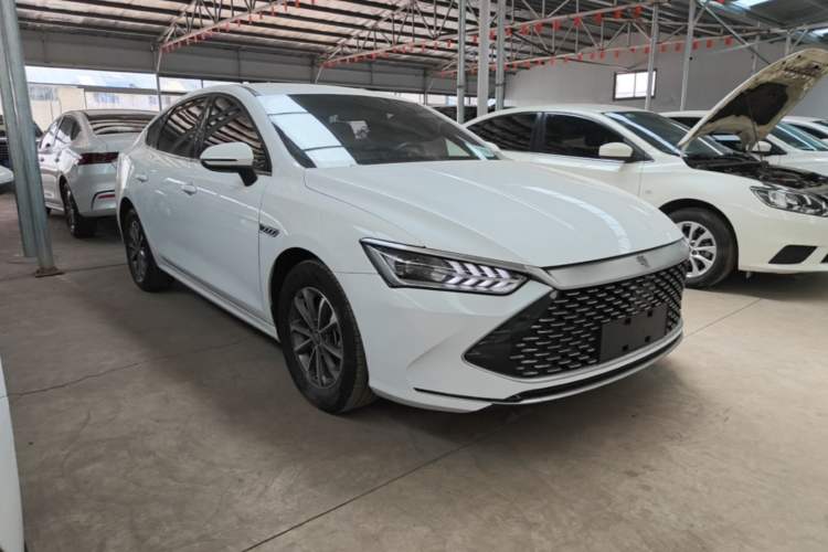 Used BYD Qin PLUS 2021 DM-i 55KM Prestige Model Front Right 45 Deg