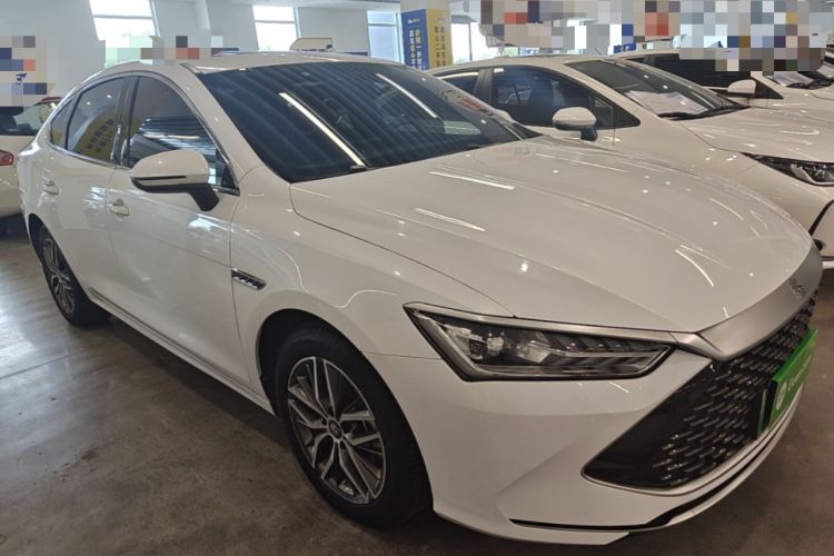 Used BYD Qin PLUS 2021 DM-i 55KM Flagship Model Front Right 45 Deg