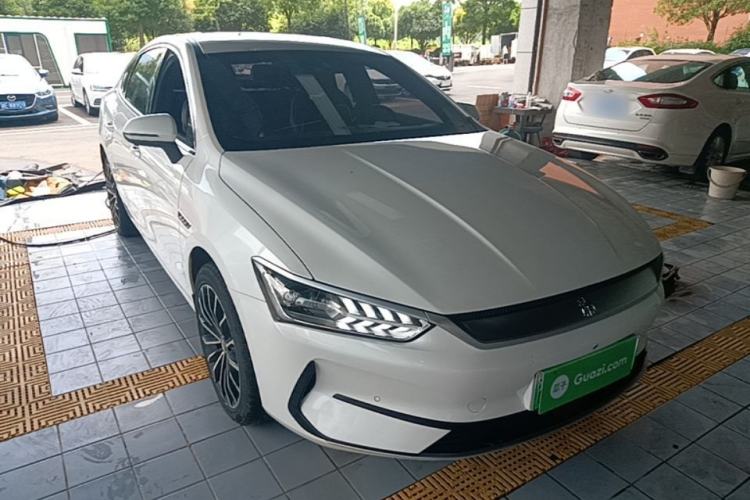 Used BYD Qin PLUS 2021 EV 600KM Flagship Model Front Right 45 Deg