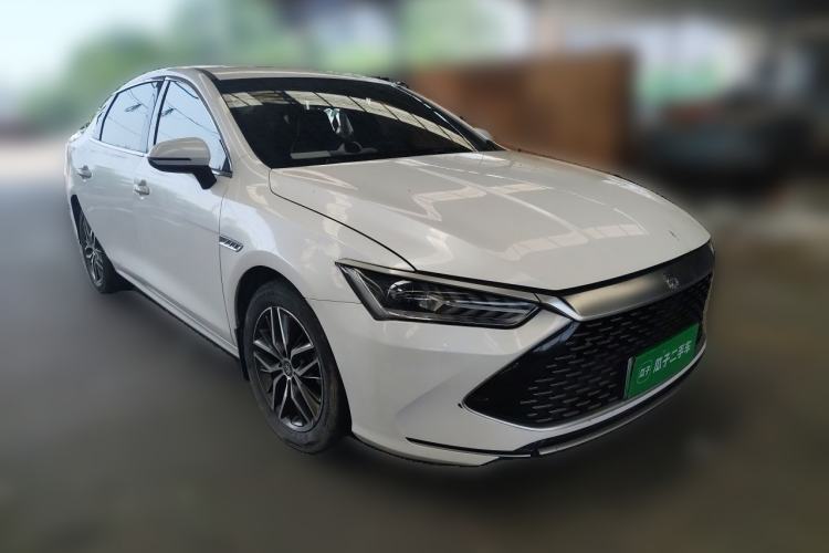 Used BYD Qin PLUS 2021 DM-i 55KM Flagship Model Front Right 45 Deg