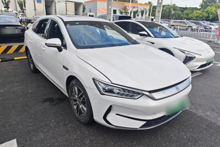 Used BYD Qin PLUS 2021 EV 500KM Premium Model Front Right 45 Deg