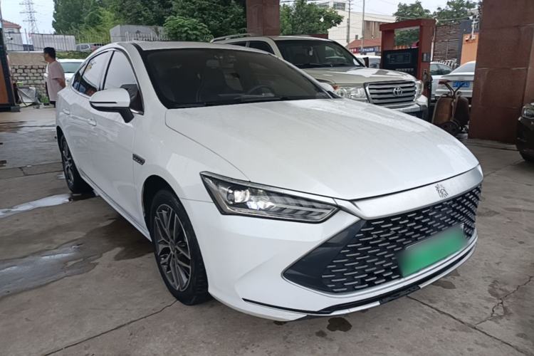 Used BYD Qin PLUS 2021 DM-i 55KM Flagship Model Front Right 45 Deg