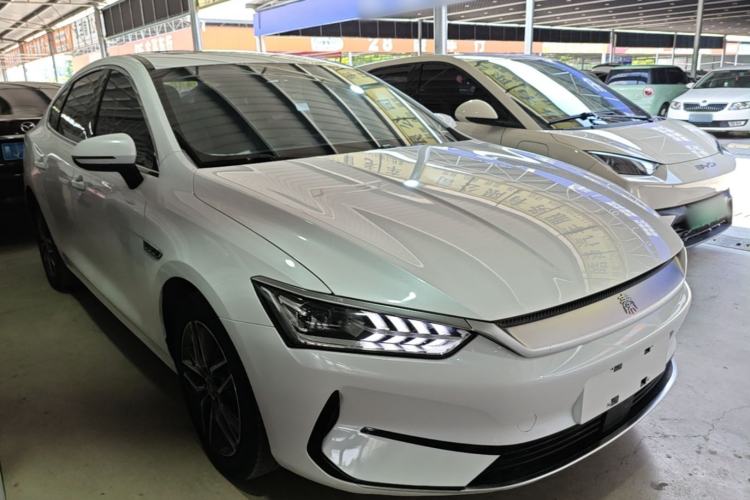 Used BYD Qin PLUS 2021 EV 500KM Luxury Model Front Right 45 Deg