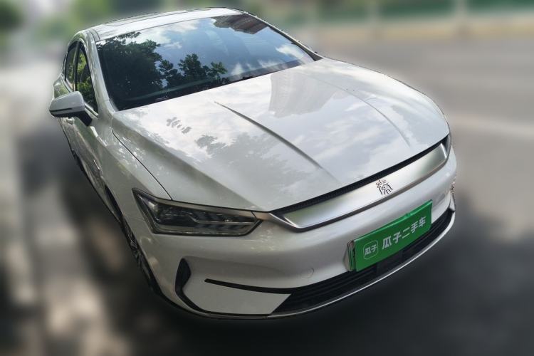 Used BYD Qin PLUS 2021 EV 500KM Luxury Model Front Right 45 Deg