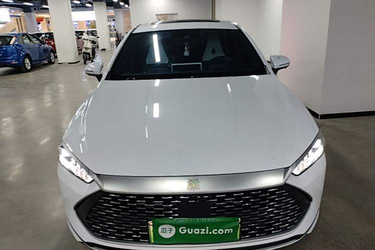 Used BYD Qin PLUS 2021 DM-i 120KM Flagship Model Front