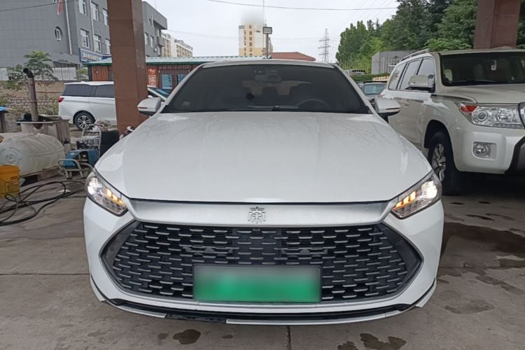 Used BYD Qin PLUS 2021 DM-i 55KM Flagship Model Front