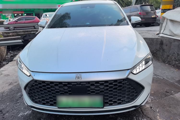 Used BYD Qin PLUS 2021 DM-i 120KM Flagship Model Front