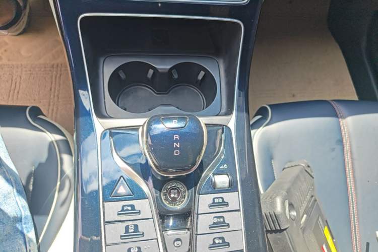 Used BYD Qin PLUS 2021 DM-i 55KM Flagship Model Gear Lever
