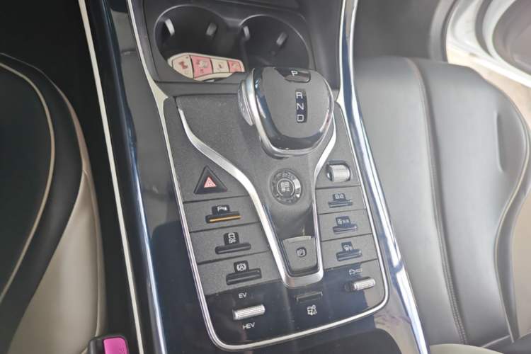 Used BYD Qin PLUS 2021 DM-i 55KM Flagship Model Gear Lever