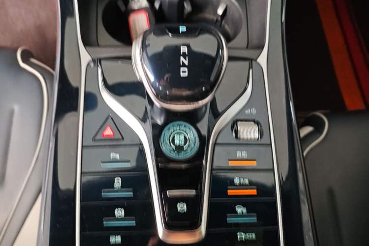 Used BYD Qin PLUS 2021 EV 500KM Luxury Model Gear Lever