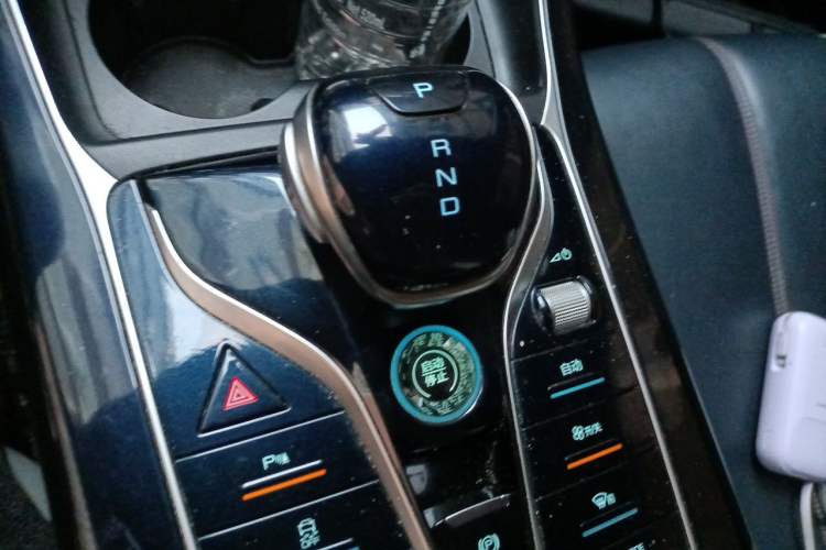 Used BYD Qin PLUS 2021 DM-i 55KM Prestige Model Gear Lever