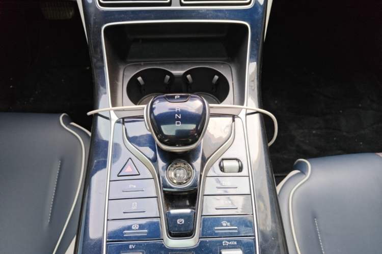 Used BYD Qin PLUS 2021 DM-i 120KM Prestige Model Gear Lever