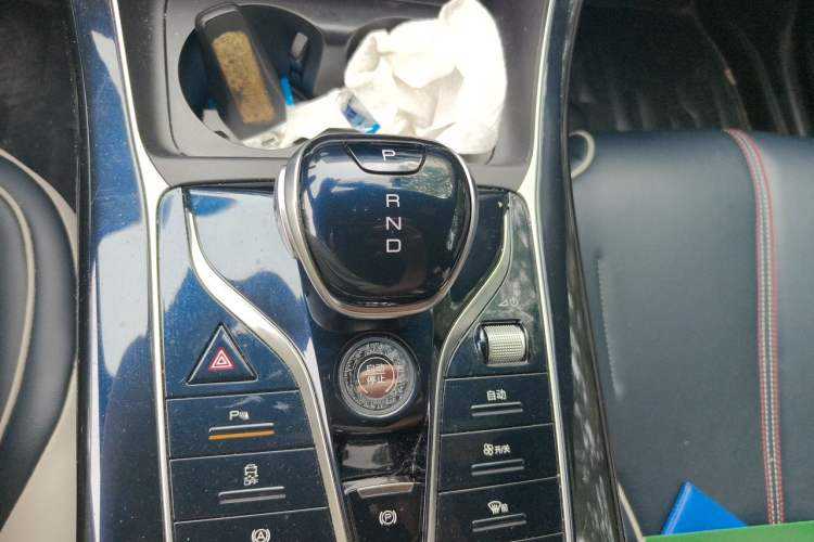 Used BYD Qin PLUS 2021 DM-i 120KM Prestige Model Gear Lever
