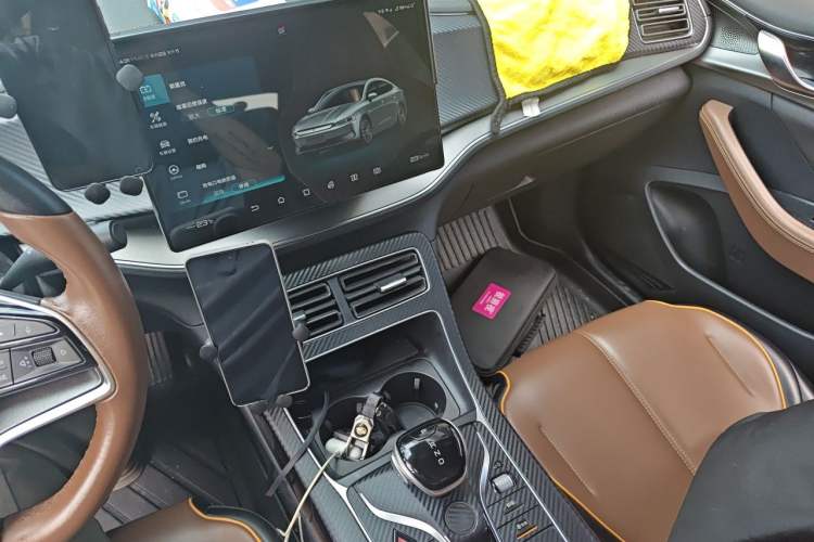 Used BYD Qin PLUS 2021 EV 600KM Flagship Model Gear Lever