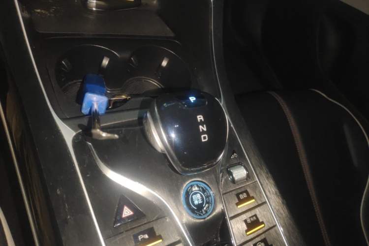 Used BYD Qin PLUS 2021 DM-i 120KM Prestige Model Gear Lever