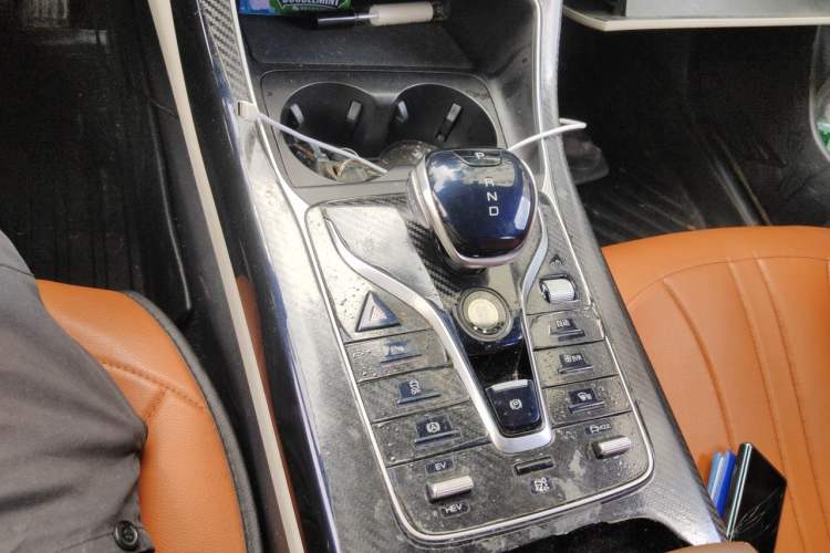 Used BYD Qin PLUS 2021 DM-i 120KM Prestige Model Gear Lever