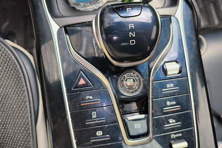 Used BYD Qin PLUS 2021 DM-i 55KM Flagship Model Gear Lever