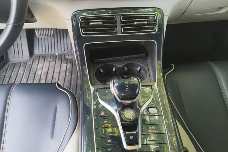 Used BYD Qin PLUS 2021 DM-i 55KM Flagship Model Gear Lever