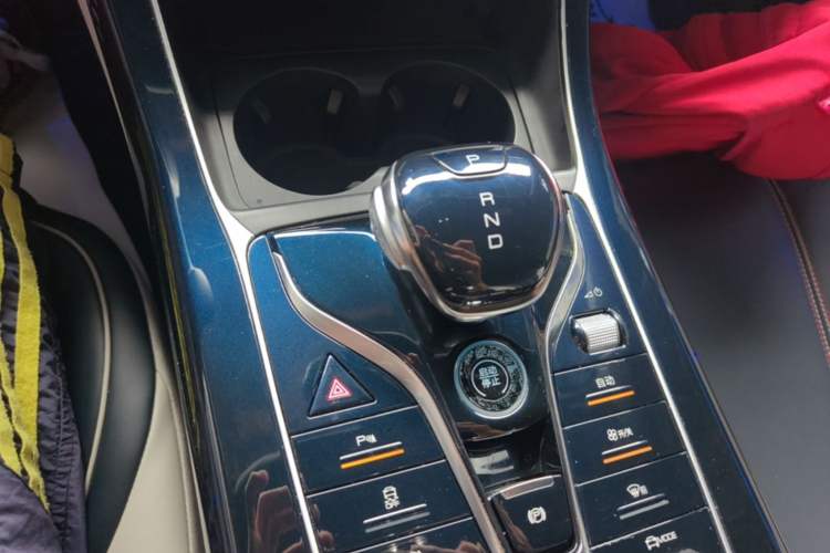 Used BYD Qin PLUS 2021 DM-i 55KM Flagship Model Gear Lever
